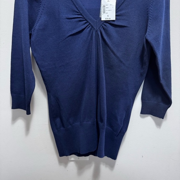 Ricki’s Blue Cotton Knit Vneck Short Sleeve Size Small NWT Brand New - Picture 4 of 6